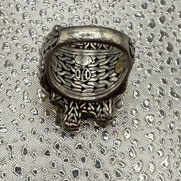 John Hardy Gold and Silver Textured Ring - Picture 4 of 5